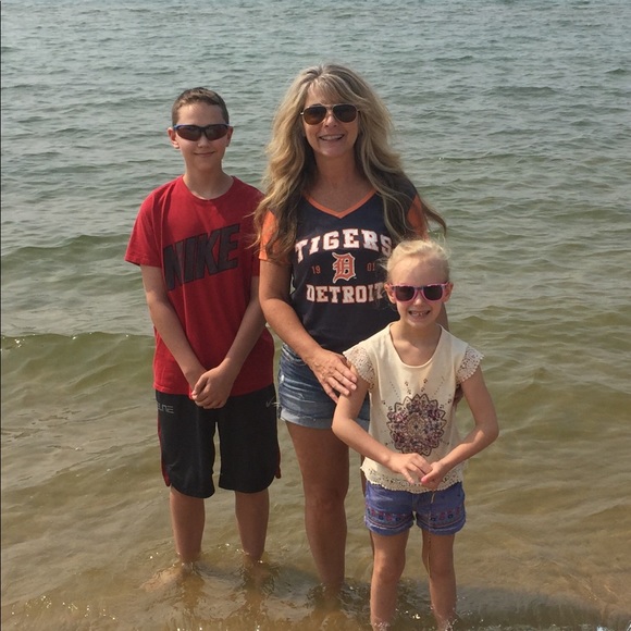 Meet your Posher, Terri - Picture 1 of 1